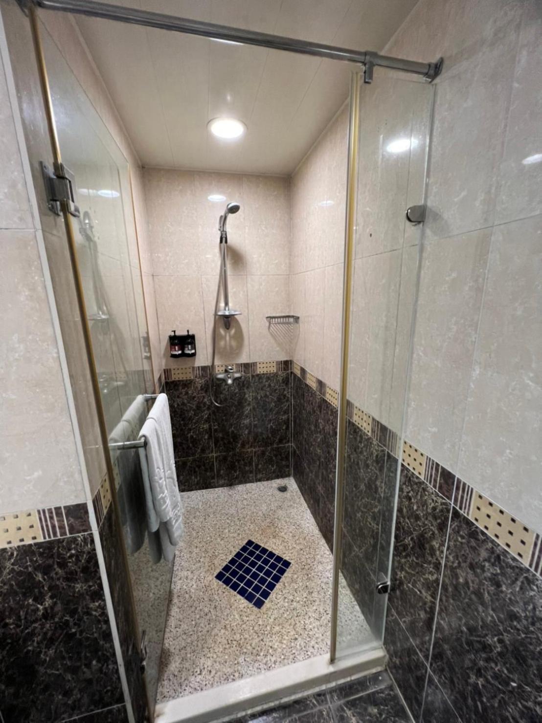 Sendale Tainan Science Park Hotel Xinshi Buitenkant foto